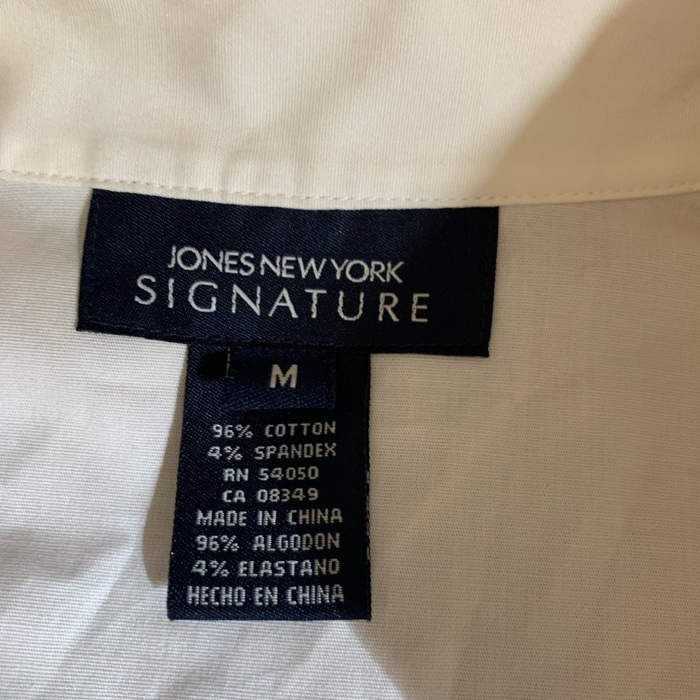 Jones New York Signature White Button Down Blouse - Picture 5 of 5